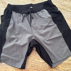 LuLuLemon Men’s Unlined Grey/Black Shorts XL